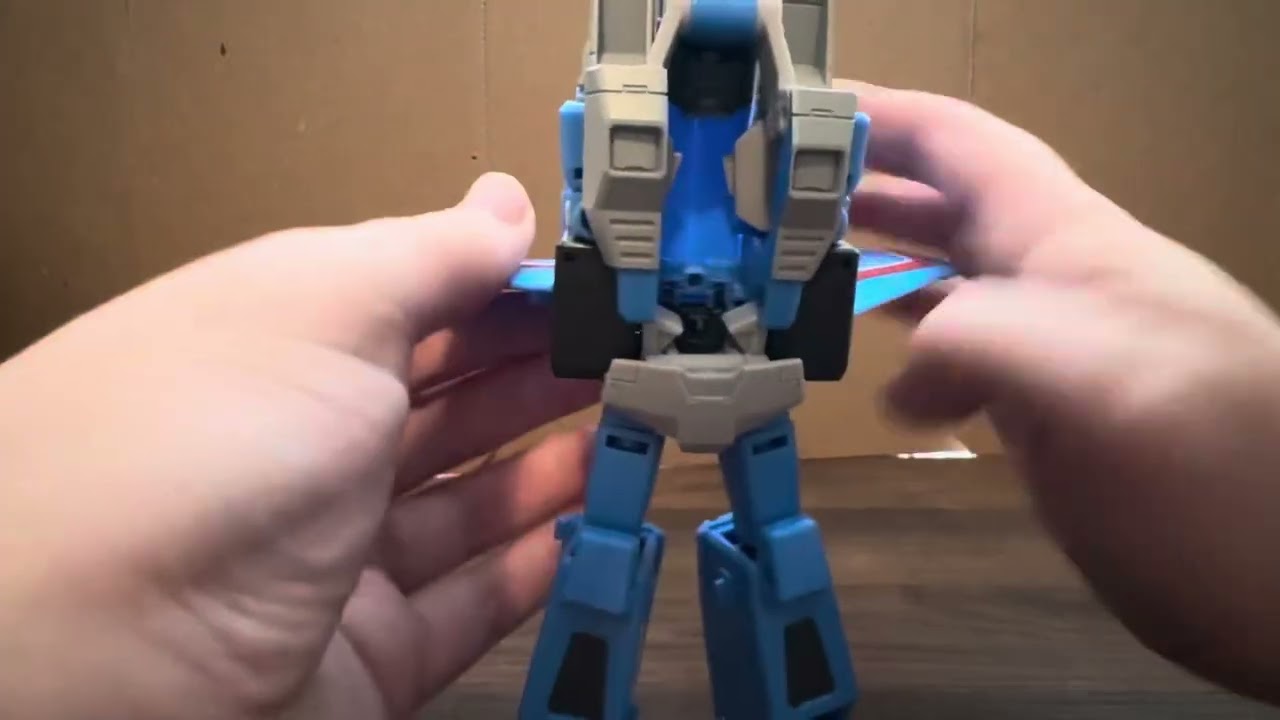 Transformers Movie 86 SS Voyager Class Thundercracker Review