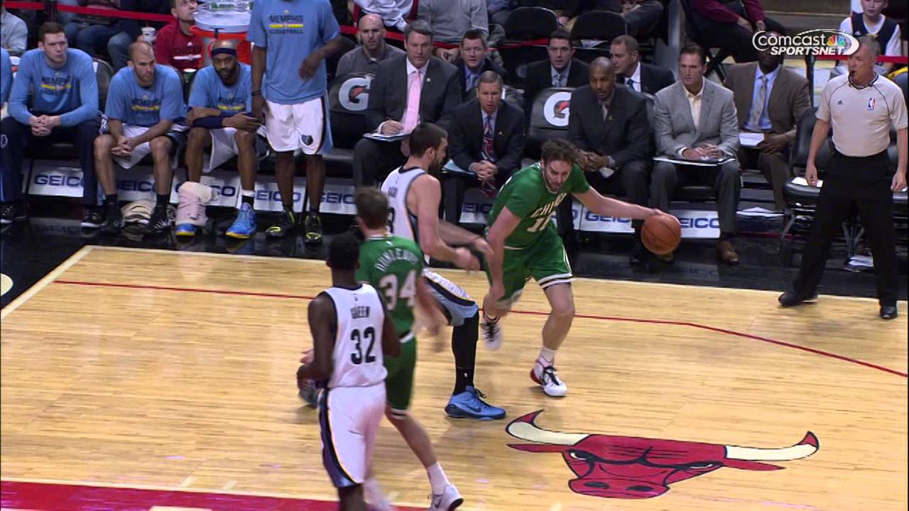 The Gasol Brothers Duel in Chicago