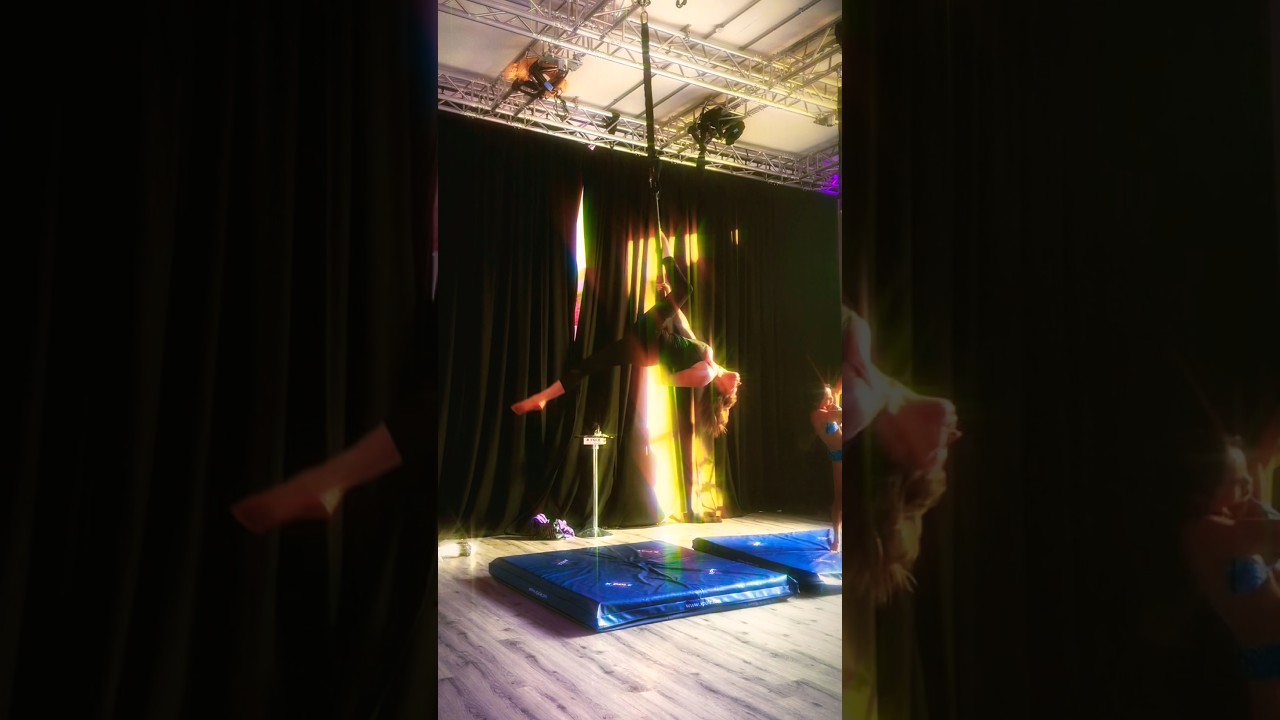 Flying pole beginner. Love this sport just wish I was better 😅