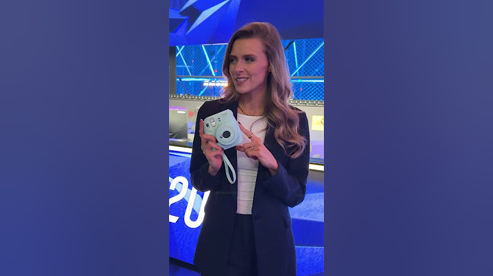 @freyaspierstv + polaroid camera = #IEM Katowice like you’ve never seen it 📸
