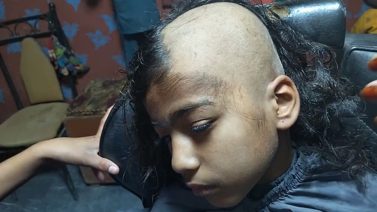 Girl long hairs Head shave 🪒 for removing lices🦗😭🧑‍🦲🧑‍🦲😢