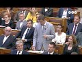 Gulyás Gergely Magyar Péternek: "Ön pontosan tudja, hogy soha egy fillért nem loptam"