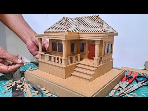 MEMBUAT RUMAH DARI KARDUS BAKAS