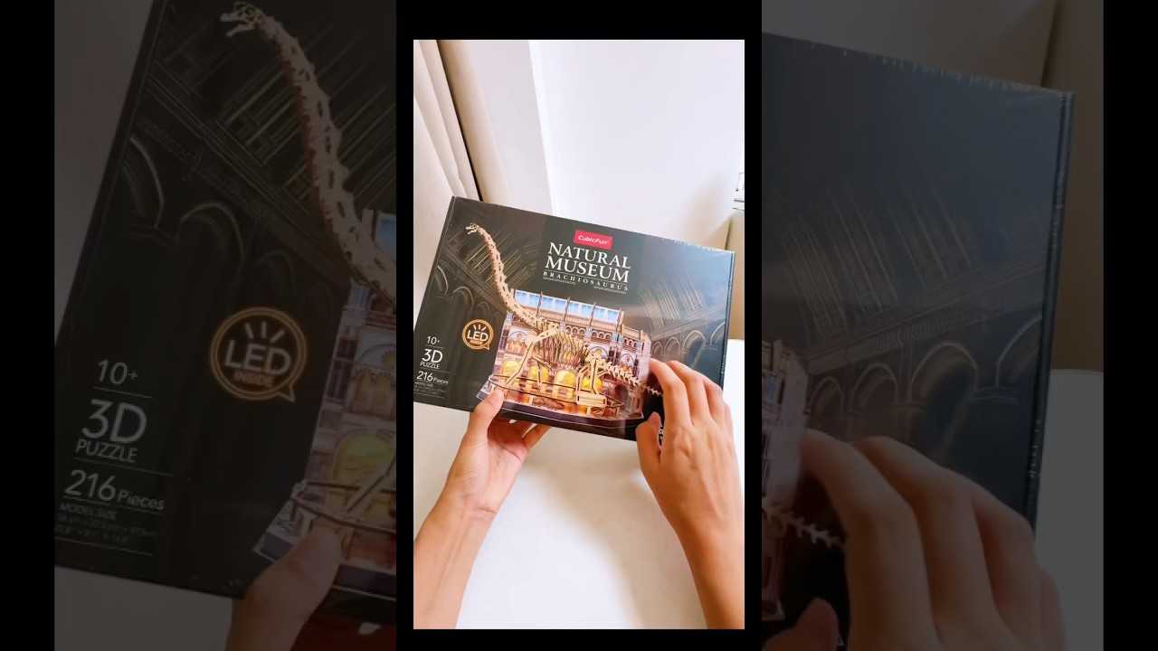 Build, explore, and watch the Natural Museum glow in your hands 