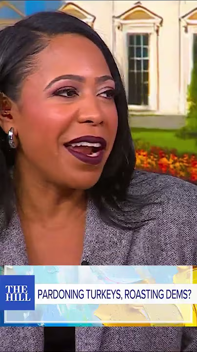 Trump TROLLS Schumer, Pelosi At Turkey Pardoning