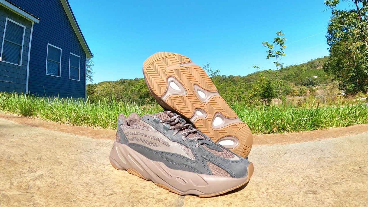 adidas gazelle silver green womens Adidas YEEZY Boost 700 V2 