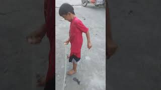 Wag Kasi Abalahin Ang Umiihi