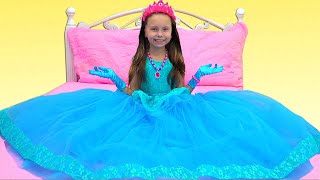 Alice wants to be going the princess party, but she is small in
stature.the girl comes up with different ways taller. watch my video
and subscribe t...