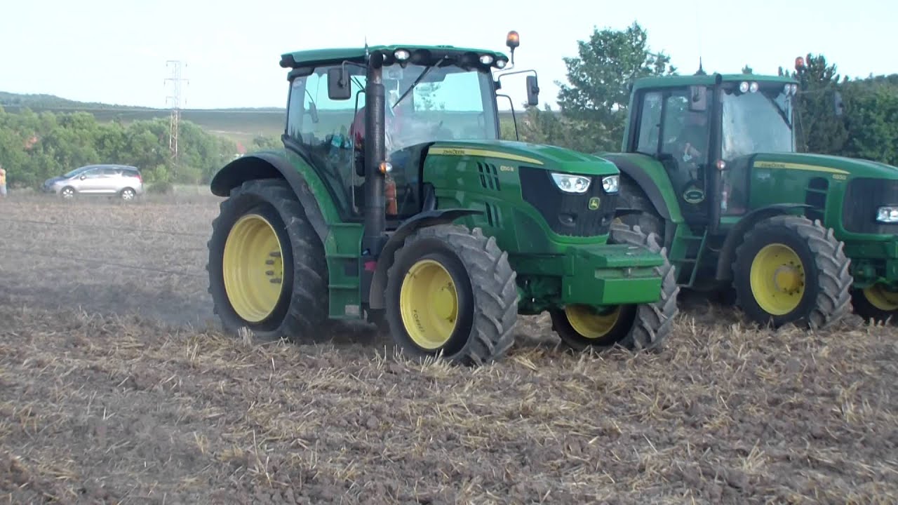 DRAG TEST 2 X JD 6 series PneuTrac Vs. STD