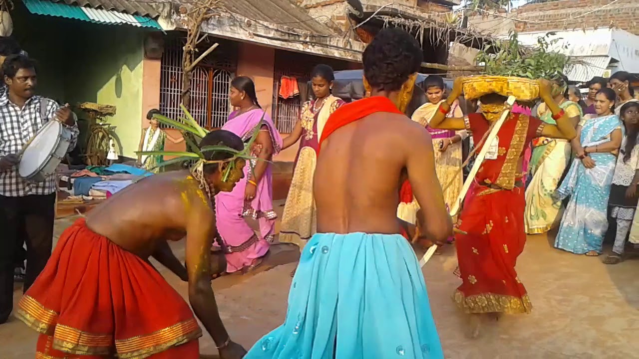 దానప్ప ఎలా వస్తుందంటే..../నందన్న ఉత్సవాలు/Danappa sambaralu/Rajam