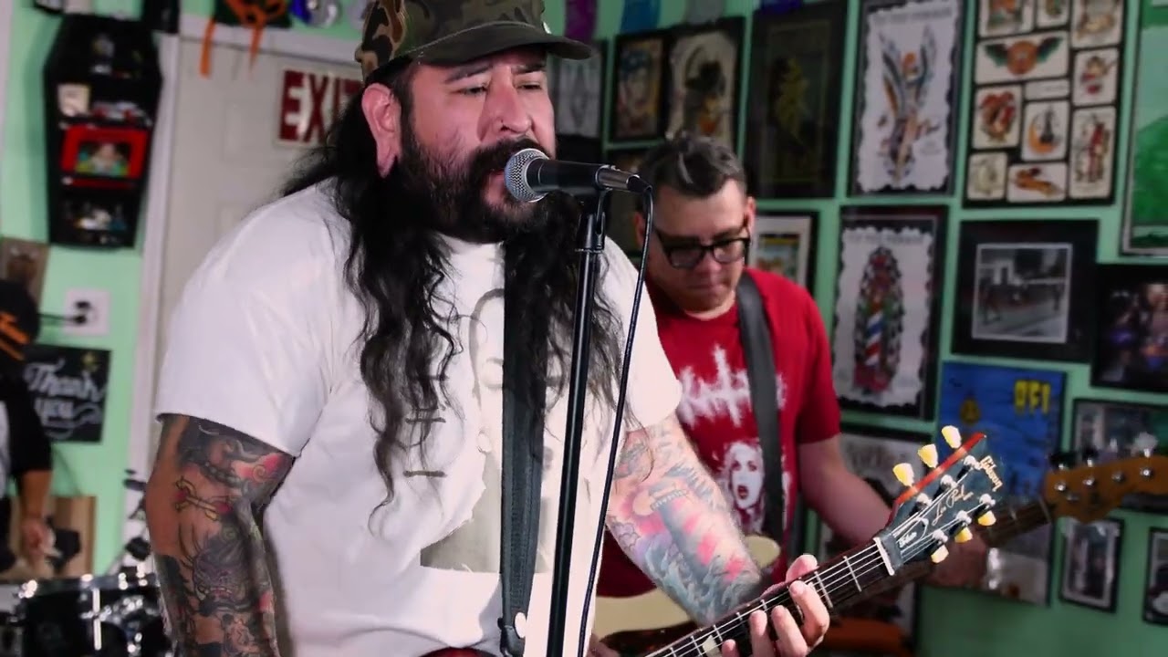 Ridgefield - Woolgather : Live at Back Alley Tonsorium