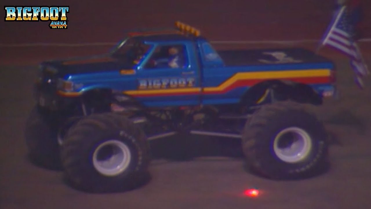 BIGFOOT #9 New Orleans, LA 1991 - Jim Kramer - BIGFOOT Monster Truck