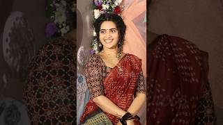 Anchor Sravanthi Chokkarapu Beautiful Looks In Saree Anchor Sravanthi Latest