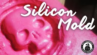 Escagedo - Little Tiny Silicone Skull Pendant Mold