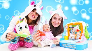 Игры Дочки Матери - Кукла БЕБИ БОН и Милые пони Единорожки играют в ванной! Видео игры Baby Born Игры Дочки Матери - Кукла БЕБИ БОН и Милые пони Единорожки играют в ванной! Видео игры Baby Born