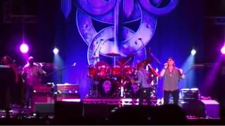 Toto - St george and the dragon (live)