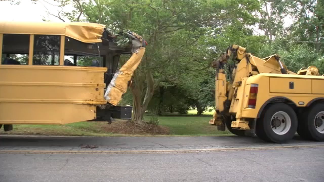 8 students injured in school bus crash in Johnston County - YouTube