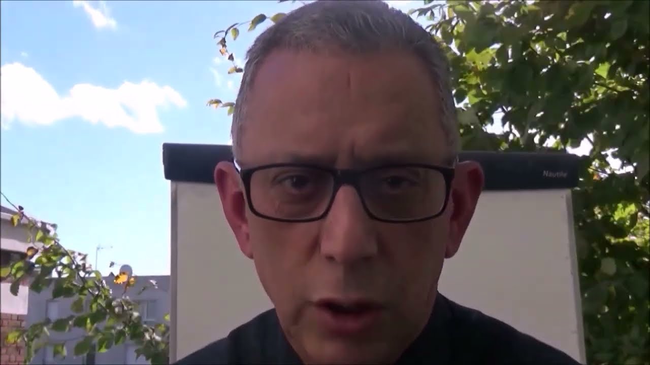 Interview (excerpts) with the Algerian Professor Badr el Islam Belamine (English subtitles)