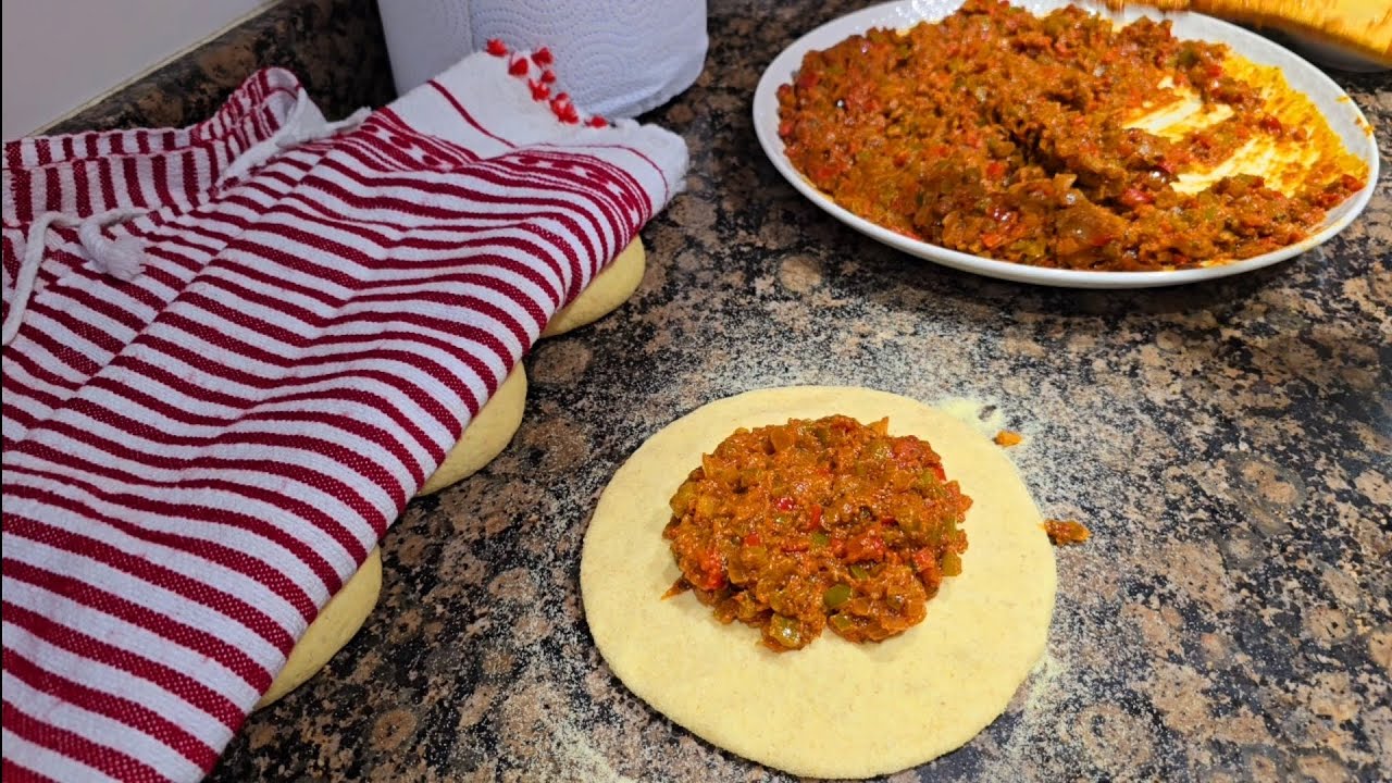 صايمة ومافيك ماتوجدي حتى حاجة 🥰هاذا بطبوط أو مطلوع بدون دقيق ابيض معمر بحشوة إقتصادية 