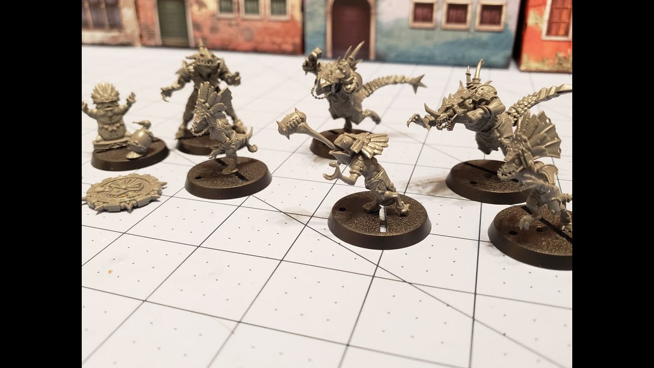 Figurine Blood Bowl Lizardmen : Gwaka'moli Crater Gators - Miniature Simple Games Workshop, Non Montée, Non Peinte