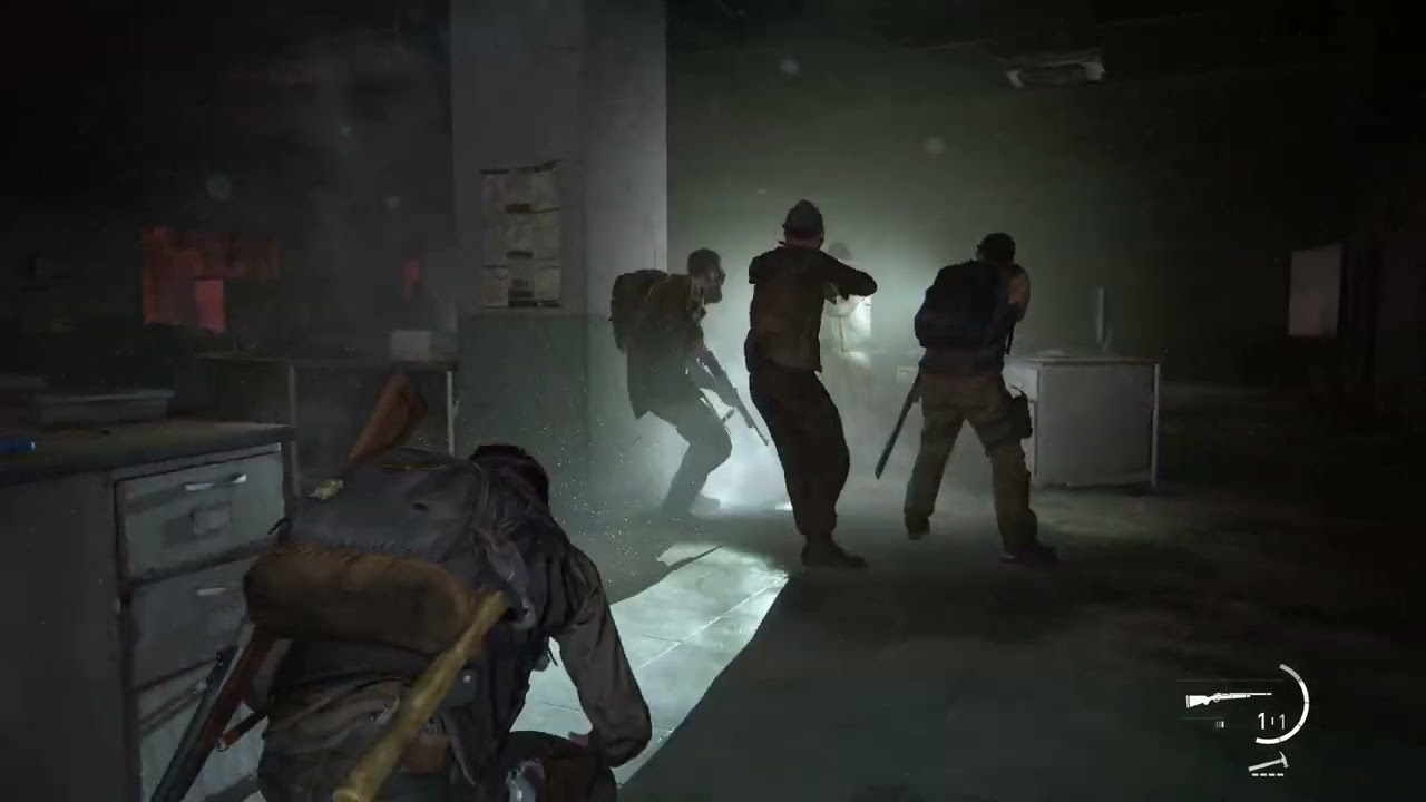 Using Clickers To Kill WLF Soldiers | The Last Of Us 2 PS5