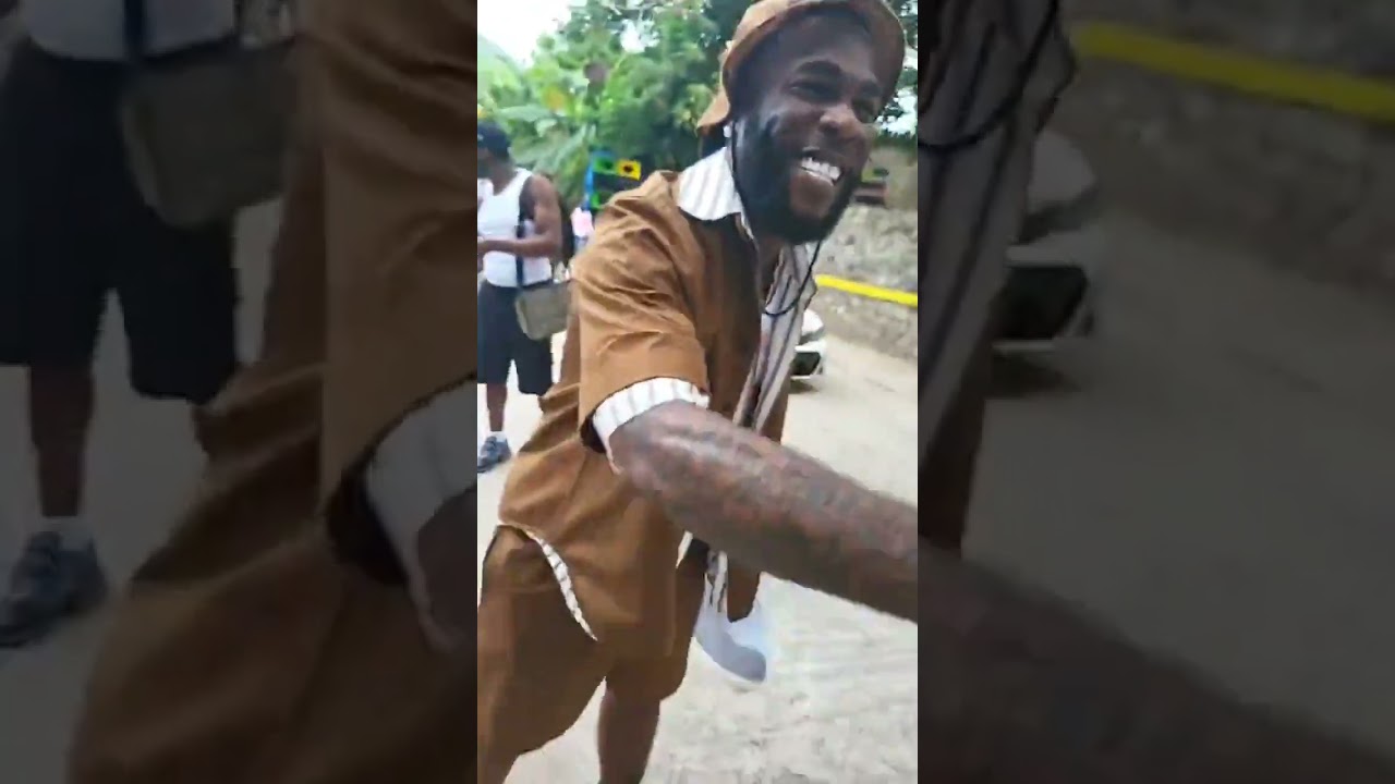 Burnaboy visits Sizzla Kalonji Judgement Yard home 🇯🇲🇳🇬🔊