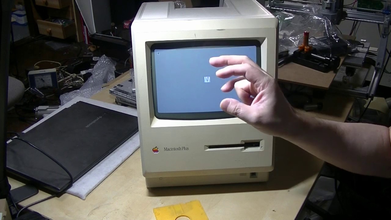 1984年のほぼ初代マッキントッシュを買っちゃいました - YouTube