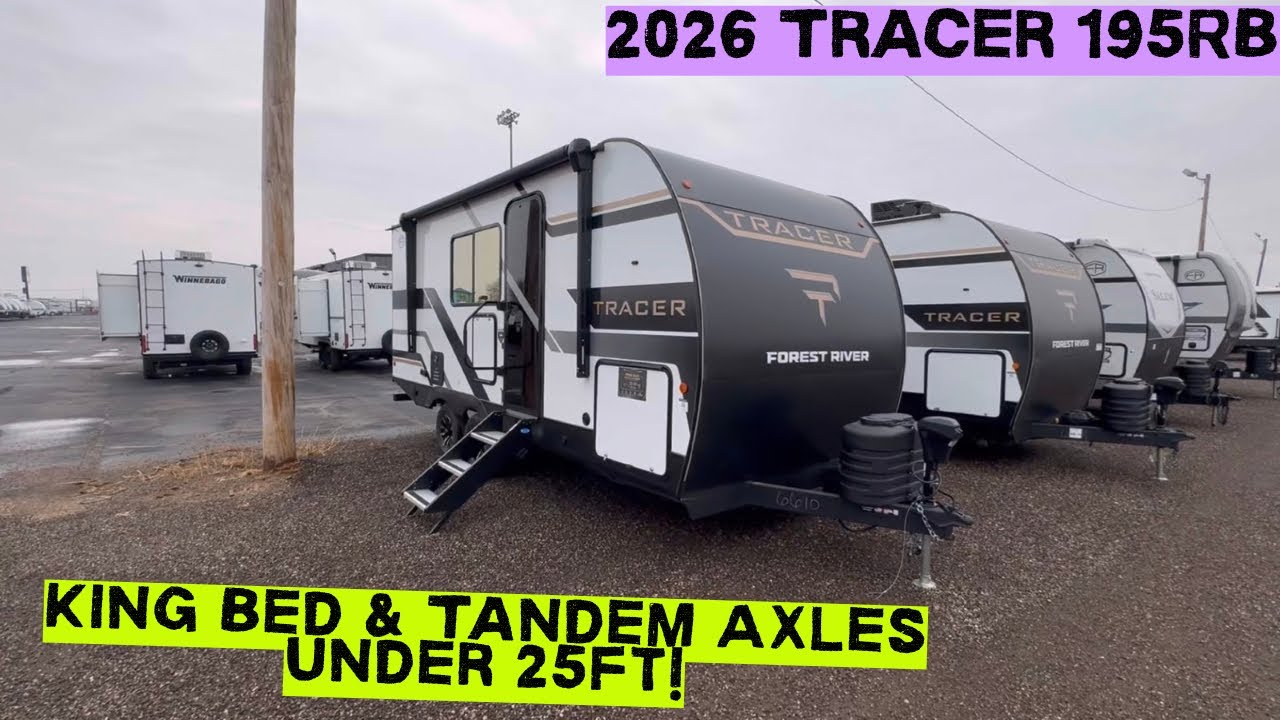 King Bed And A Great Bathroom Under 25ft! 2026 Tracer 195RB 