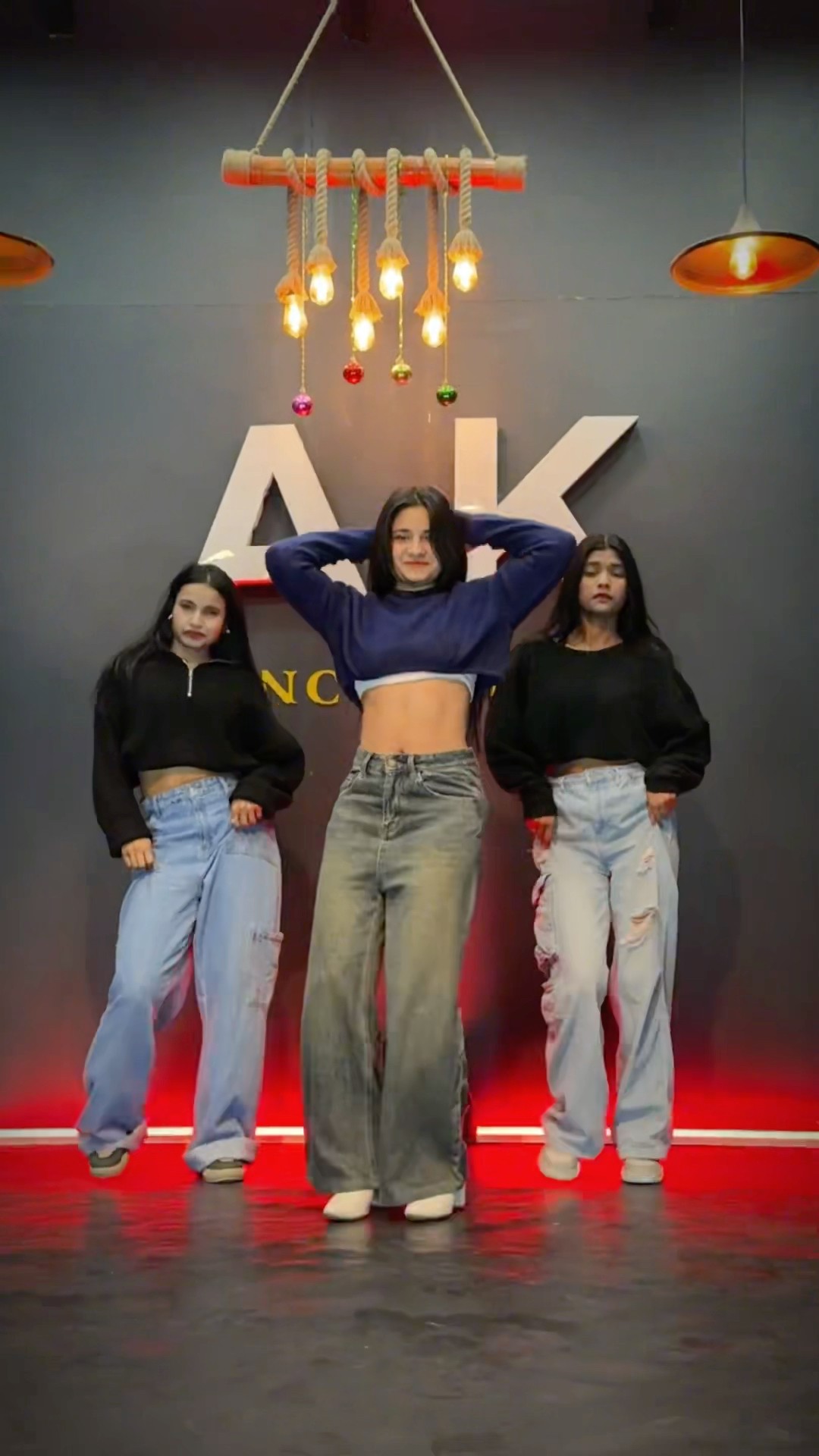 Husn prchm?? #dance #trending #youtube #ytshorts #viralvideo #upneetkaur #bollywood