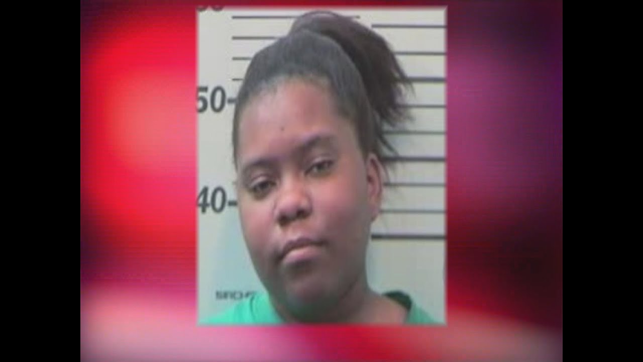 Woman accused of making terrorist threats on Twitter - YouTube