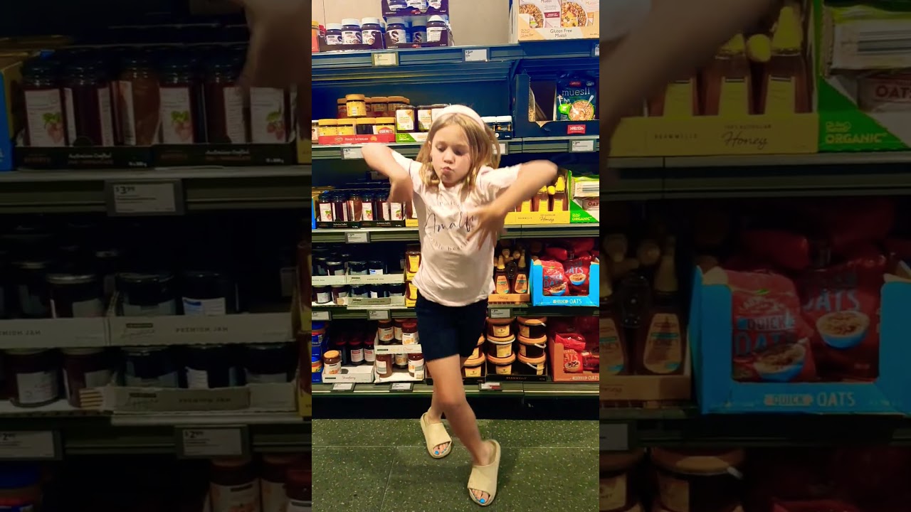 Guess what shop were at!💖🛒 Correct awenser gets pinned!🛒💖