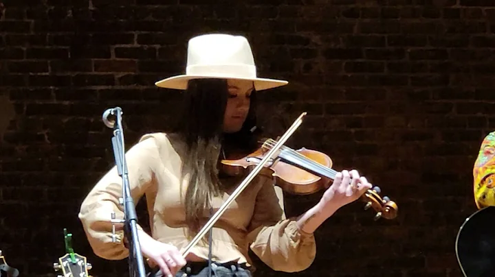 Maggie Baugh, Christmas violin medley. 12/5/2021