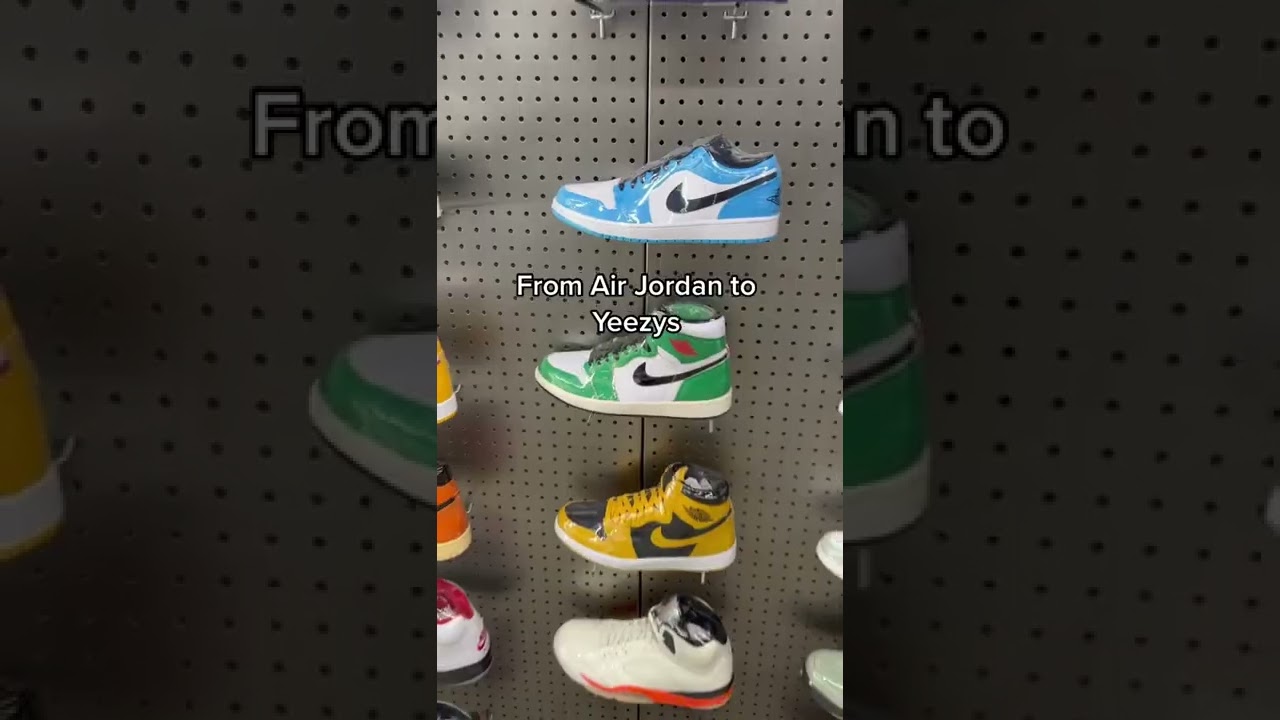 nike dunk,sacai nike,air jordan 1,which one you pick up?