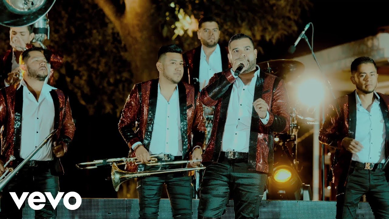 Banda Carnaval - Pedro Avilés (En Vivo)