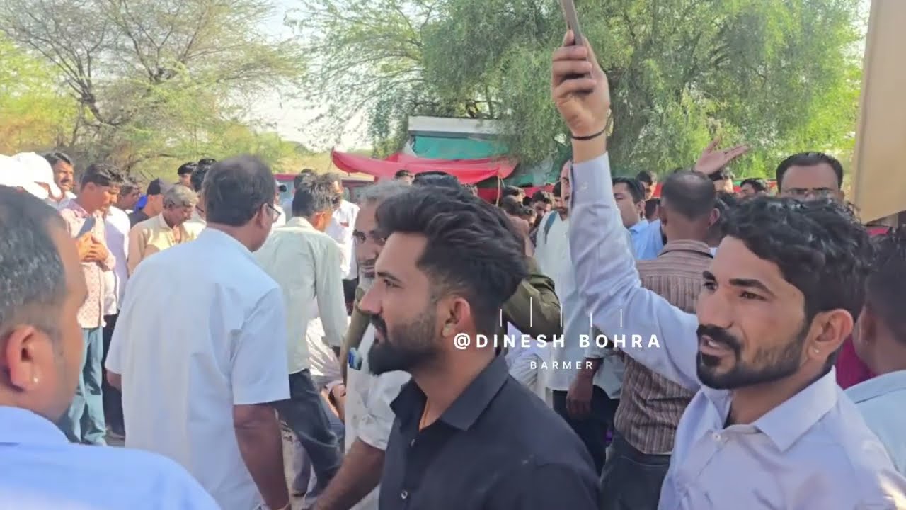 बालोतरा में नेशनल हाईवे पर सरवड़ी के पास ट्रेलर में घुसी निजी ट्रैवल्स की बस