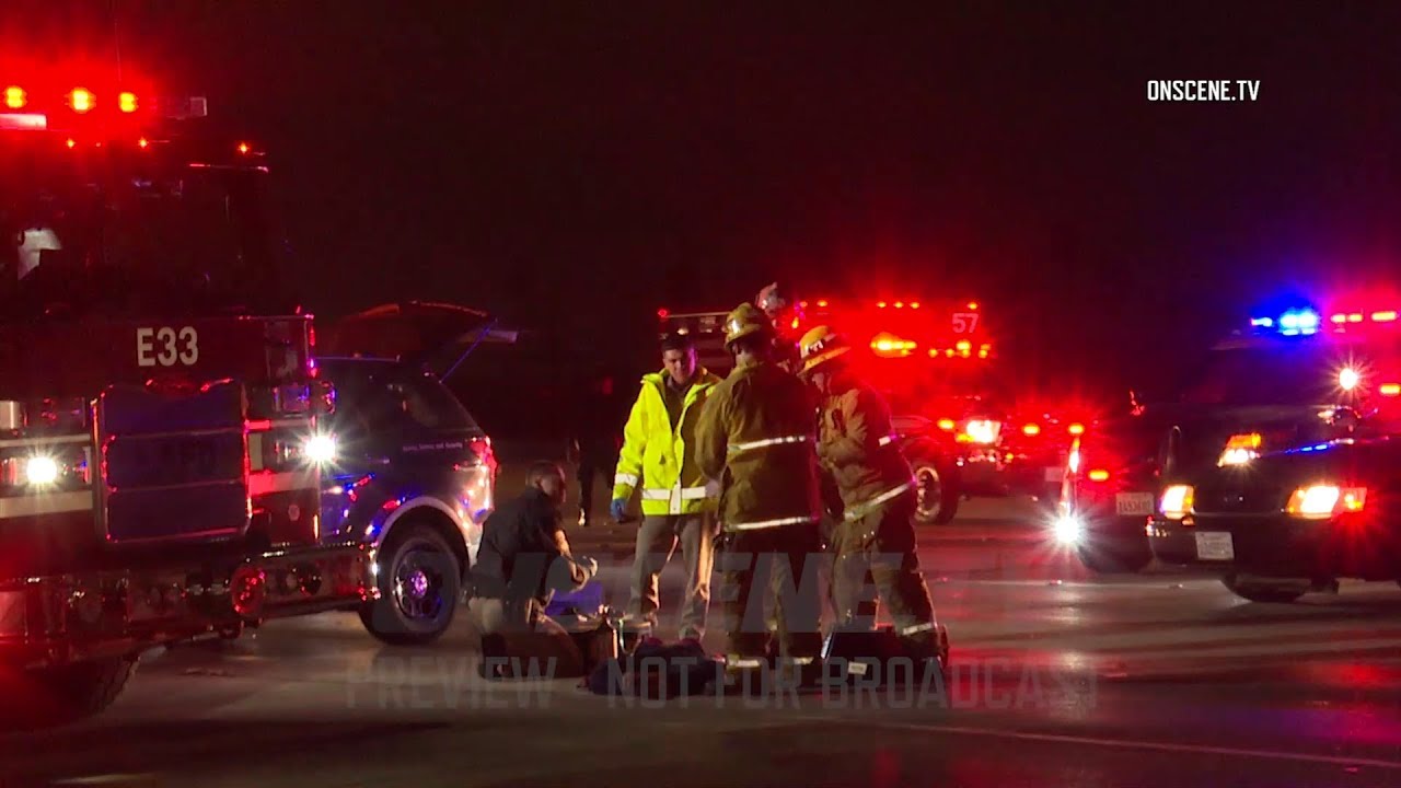 Pedestrian Dies After Being Struck On Freeway In Los Angeles - YouTube