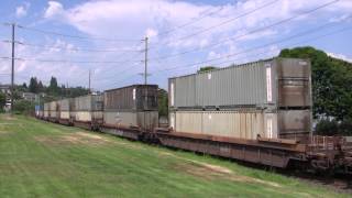BNSF 6876 Leads An Empty Garbage Train @ Old Town Tacoma, WA w Canon HF11