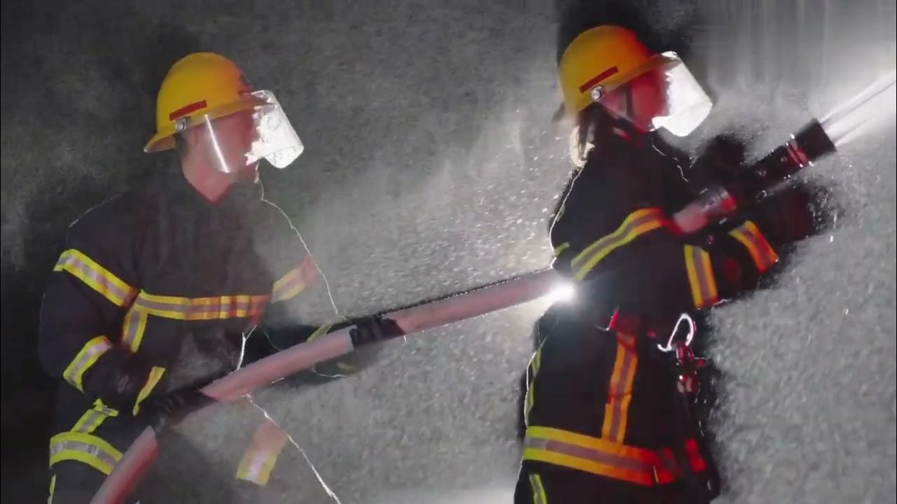Firefighters wear flameresistant fabrics to protect themselves｜flame