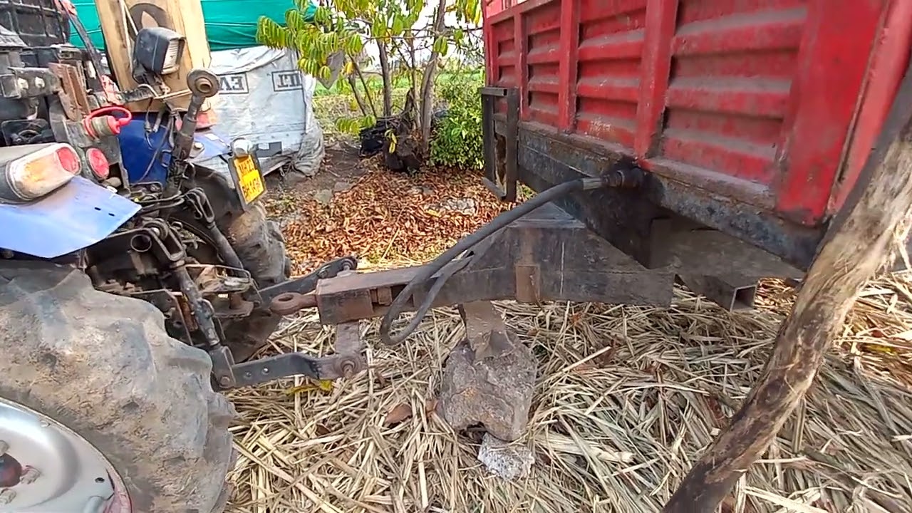 ट्रॅक्टर ड्रायव्हर लाईफ अवघड भाऊ नादे 