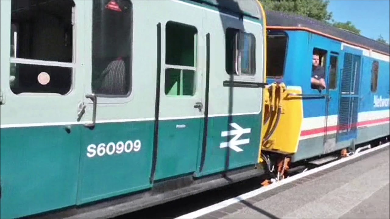Thumper + Electro Diesel (class 73) @ Eridge station. Spa Valley Rail Diesel Gala 3/8/18