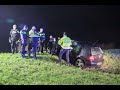 Hulpdiensten groots ingezet na vondst voertuig op heuveltje langs waterkant - Trekkade Vlaardingen