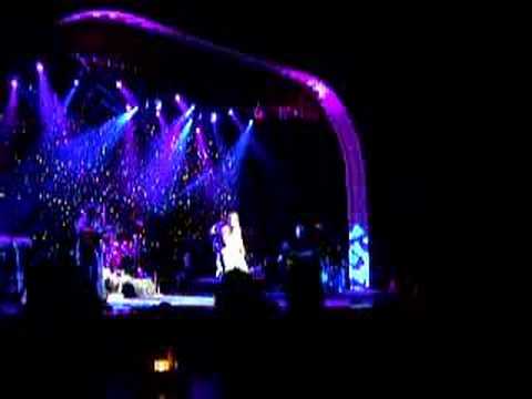 Josh Gracin singing I Can Only Imagine live in Concert Milwaukee 4/2006