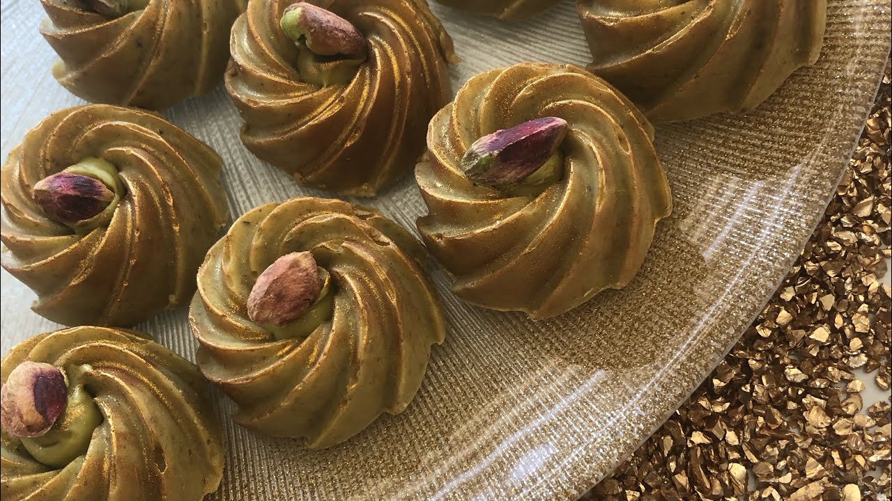 Петифур с фисташками без варки - всего 3 ингредиента