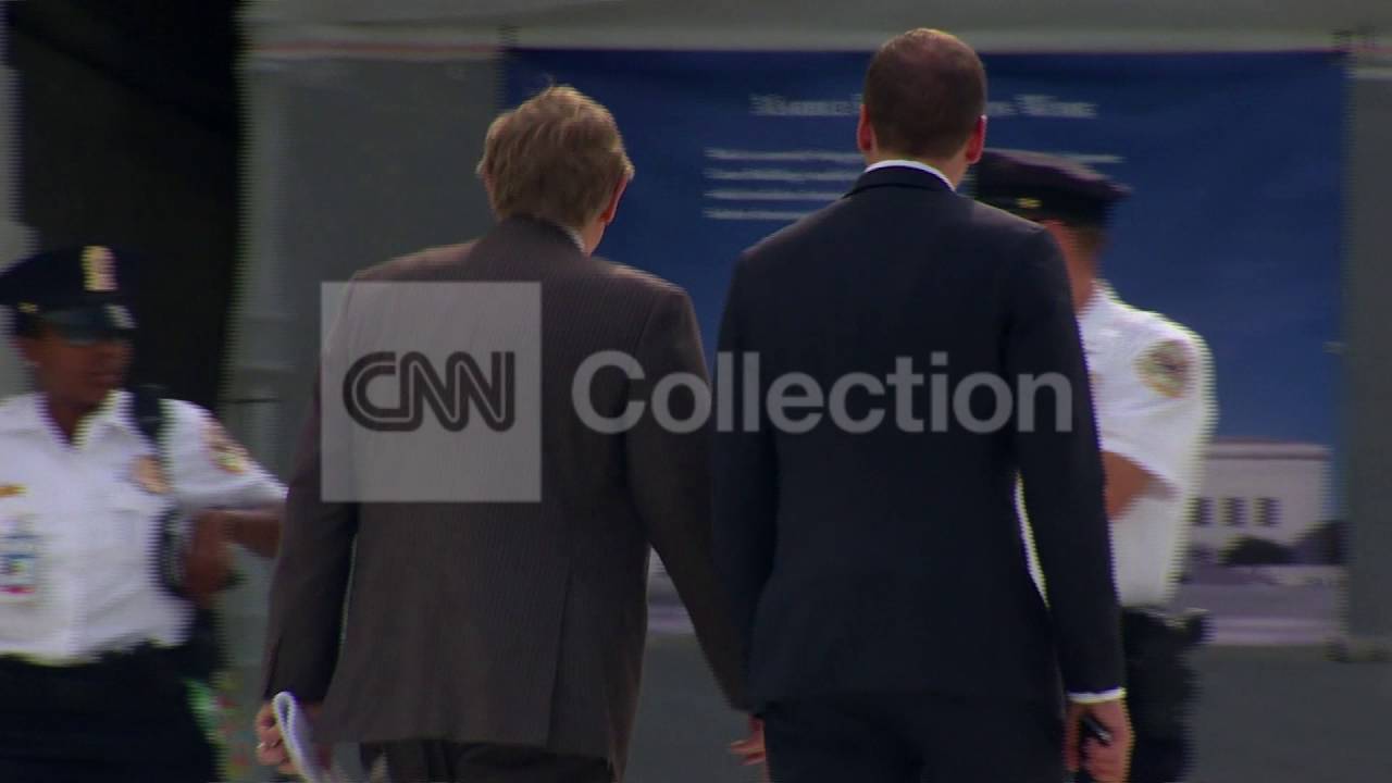 DC:TED OLSON SUPREME CT ARRIVAL-SAME SEX MARRIAGE