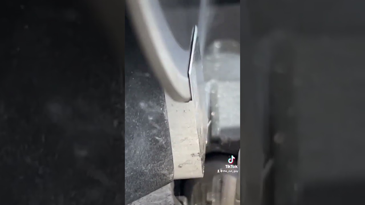 Fresh coat of wax on the blade 👌🏼👌🏼… 