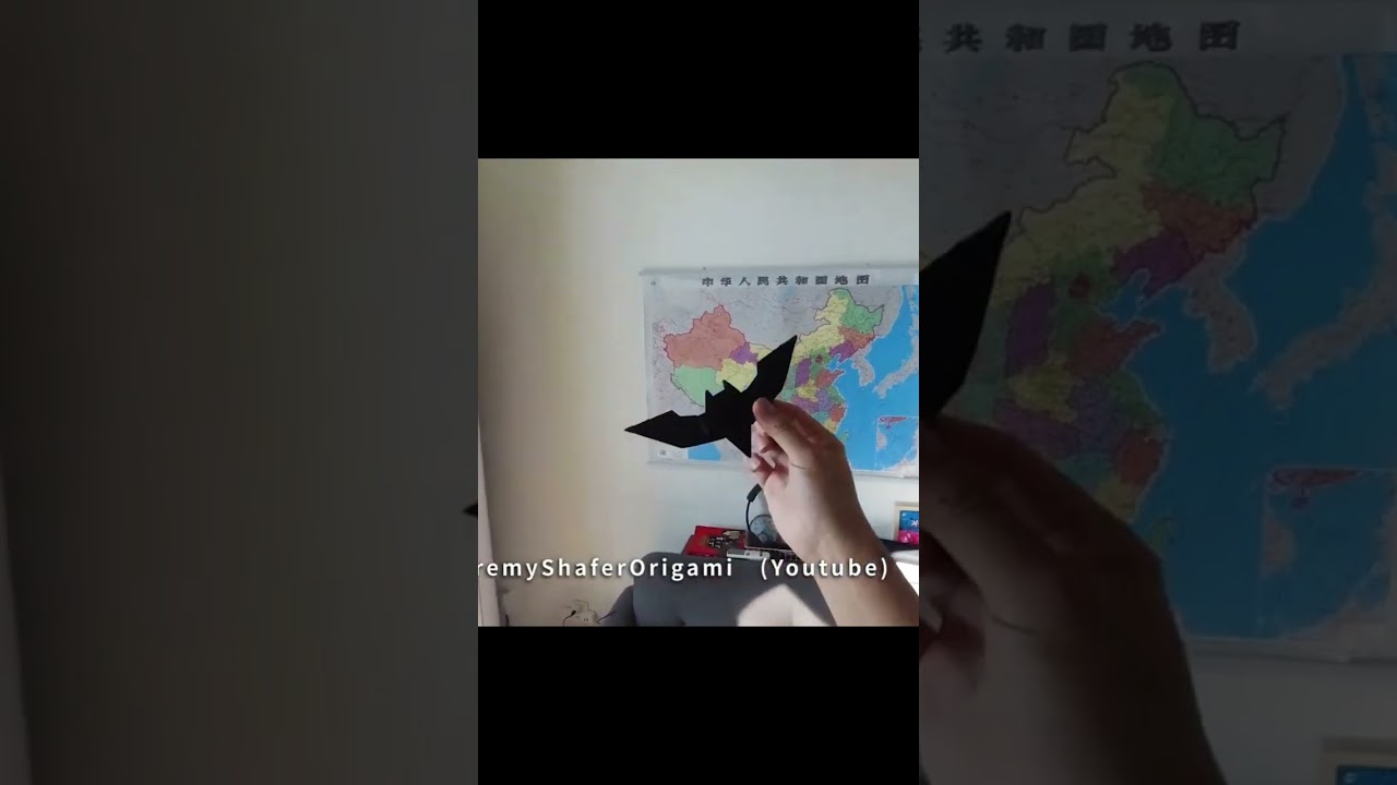 The Batman plane is coming！【123 Paper Airplane】