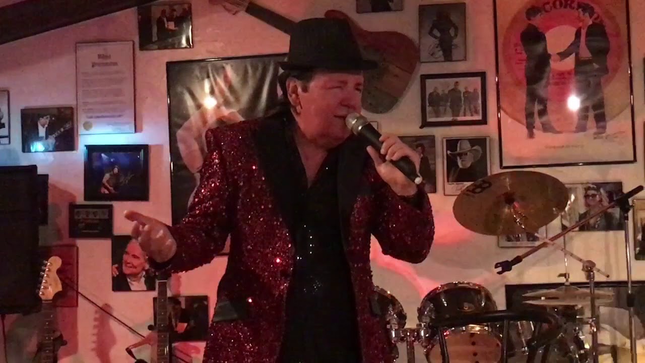 Randy Burch Performs Love on the Rocks