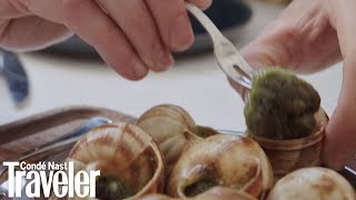 This is the Most French Food Youll Ever Eat
Escargots is one of the most French dishes you could ever eat.
Still haven’t subscribed to Condé Nast Traveler on YouTube? ►► http://bit.ly/cntraveleryoutubesub
ABOUT CONDE NAST TRAVELER
Expert travel tips, destination guides, videos, and the best of food, fashion, and design from around the world. This is the Most French Food Youll Ever Eat