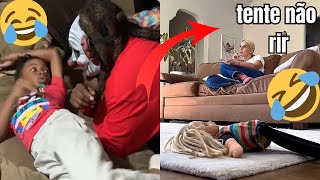 Tente não rir com trolagens e sustos engraçados 