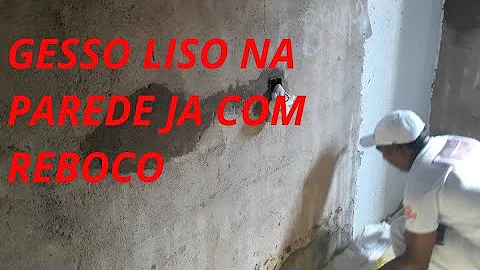 Pode passar gesso por cima do reboco?